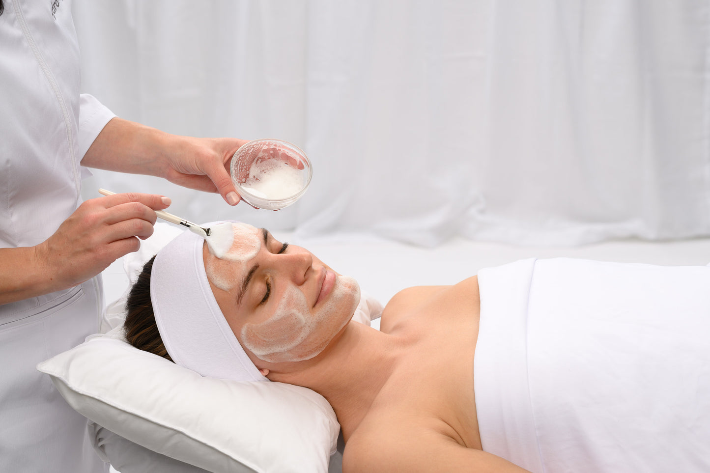 Cleansing Gel (Limpiador Facial) 6.76 FL oz | 200ml